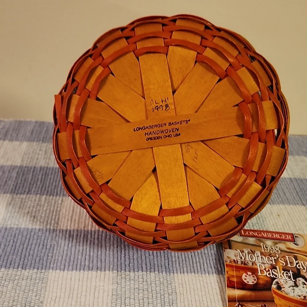 Longaberger Mother's Day Basket with Floral Liner